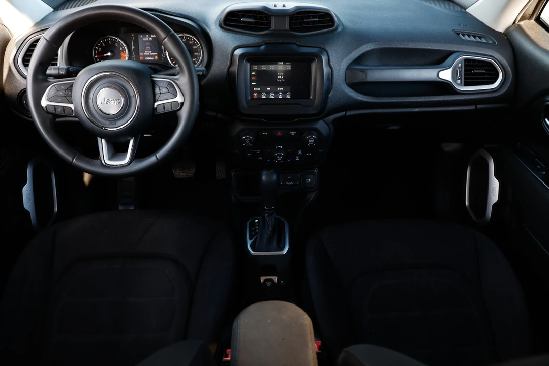 2018 Jeep Renegade - Image 2 of 12