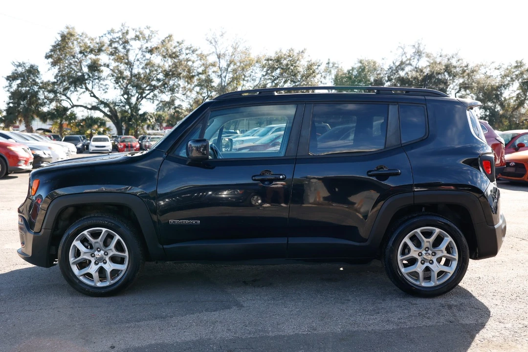 2018 Jeep Renegade - Image 3 of 12