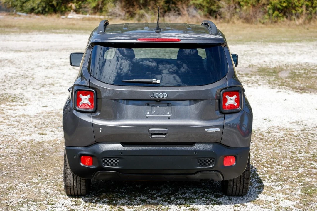 2018 Jeep Renegade - Image 7 of 12