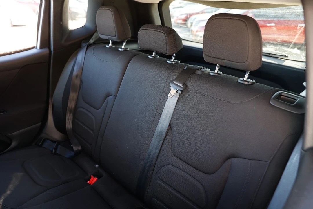 2018 Jeep Renegade - Image 8 of 21