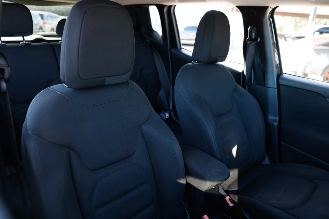 2018 Jeep Renegade - Image 18 of 21