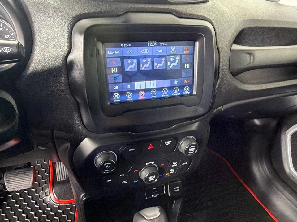 2018 Jeep Renegade - Image 16 of 21