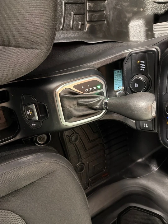 2018 Jeep Renegade - Image 14 of 21