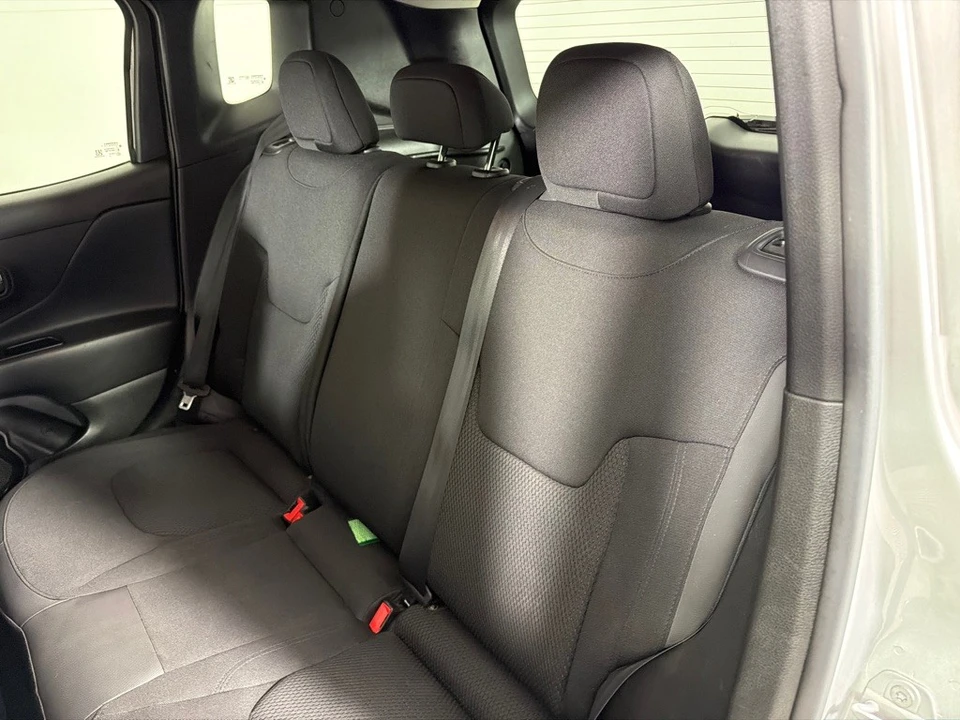 2018 Jeep Renegade - Image 16 of 21