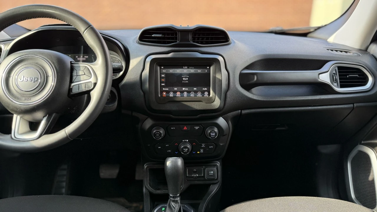 2018 Jeep Renegade - Image 17 of 21