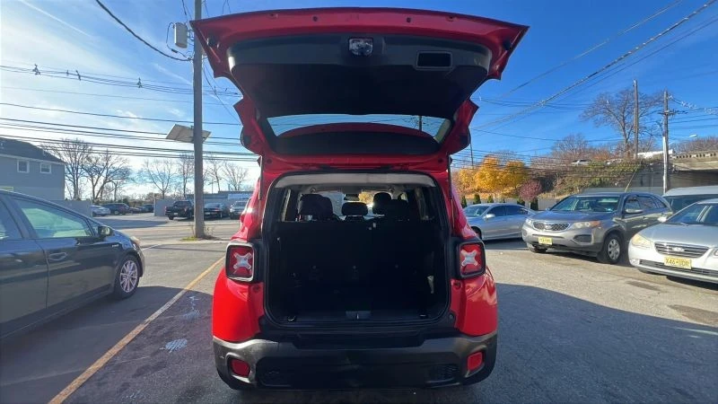 2018 Jeep Renegade - Image 9 of 12