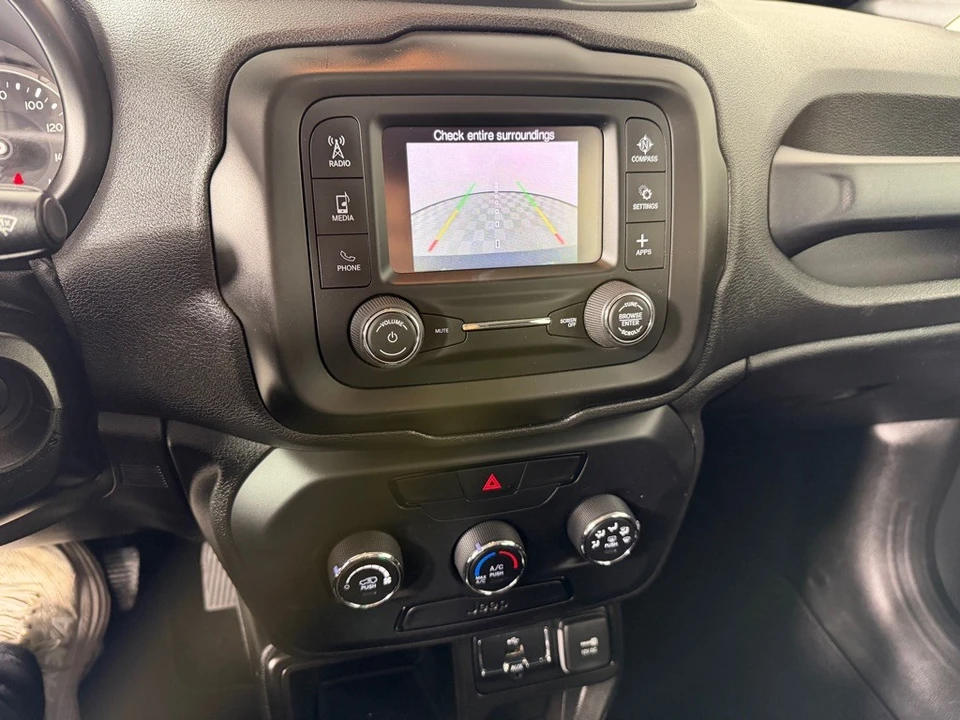 2018 Jeep Renegade - Image 17 of 21