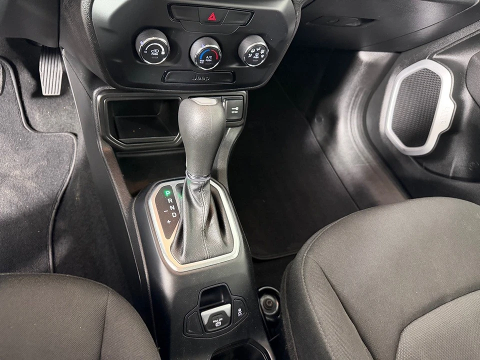 2018 Jeep Renegade - Image 18 of 21