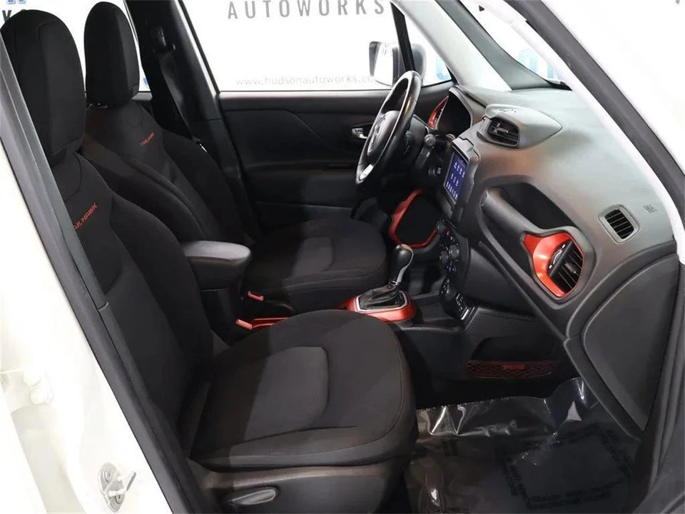 2018 Jeep Renegade - Image 27 of 31