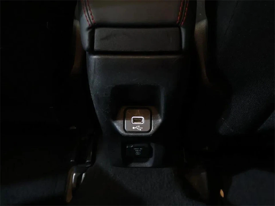 2018 Jeep Renegade - Image 25 of 31
