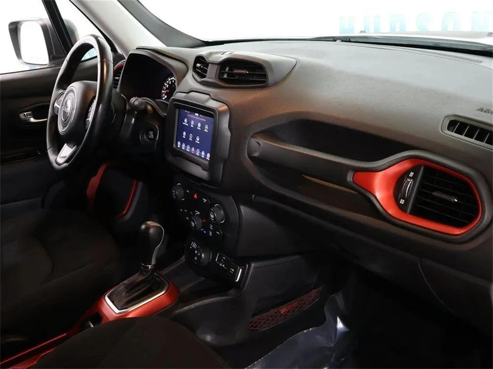 2018 Jeep Renegade - Image 29 of 31