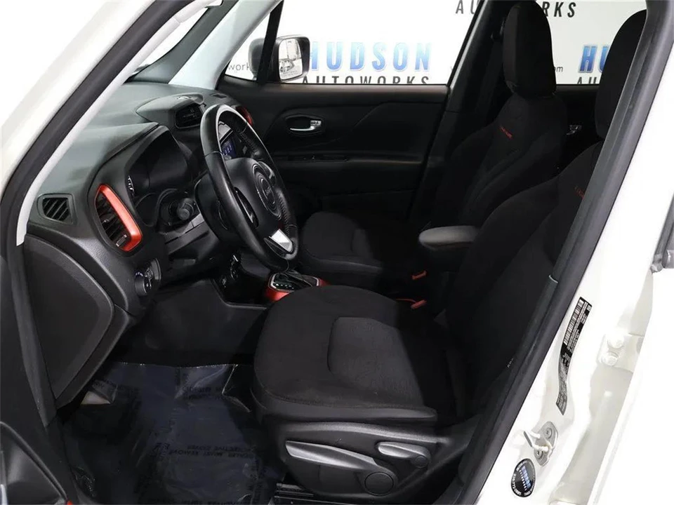 2018 Jeep Renegade - Image 14 of 31