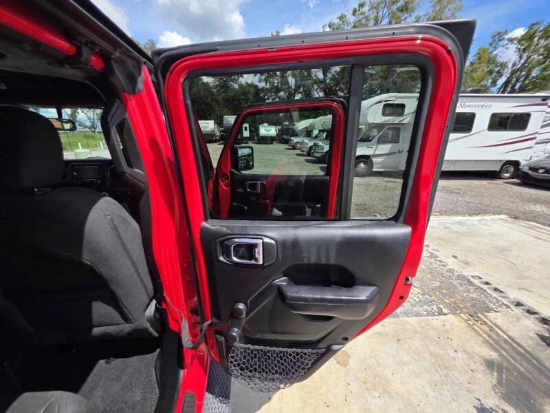 2018 Jeep JK Wrangler - Image 17 of 20