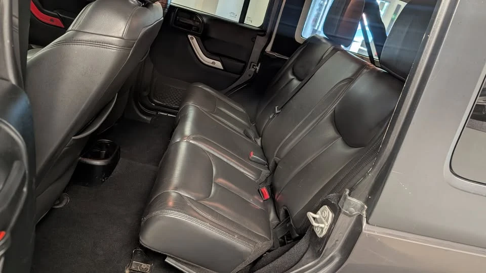 2018 Jeep Wrangler - Image 11 of 20