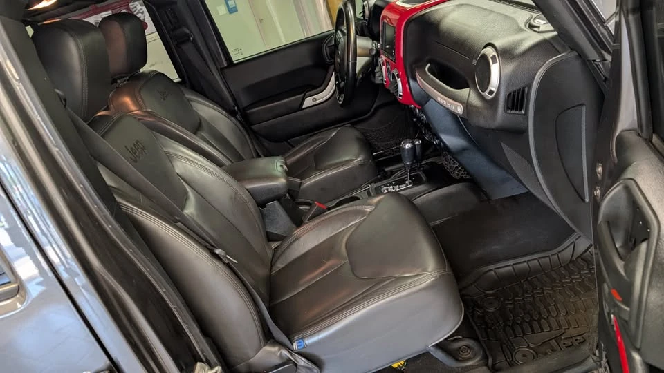 2018 Jeep Wrangler - Image 13 of 20