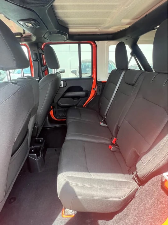 2018 Jeep Wrangler - Image 9 of 16