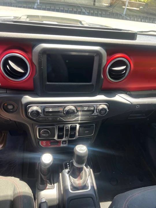 2018 Jeep JL Wrangler - Image 13 of 15