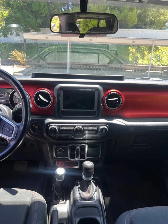 2018 Jeep JL Wrangler - Image 10 of 15