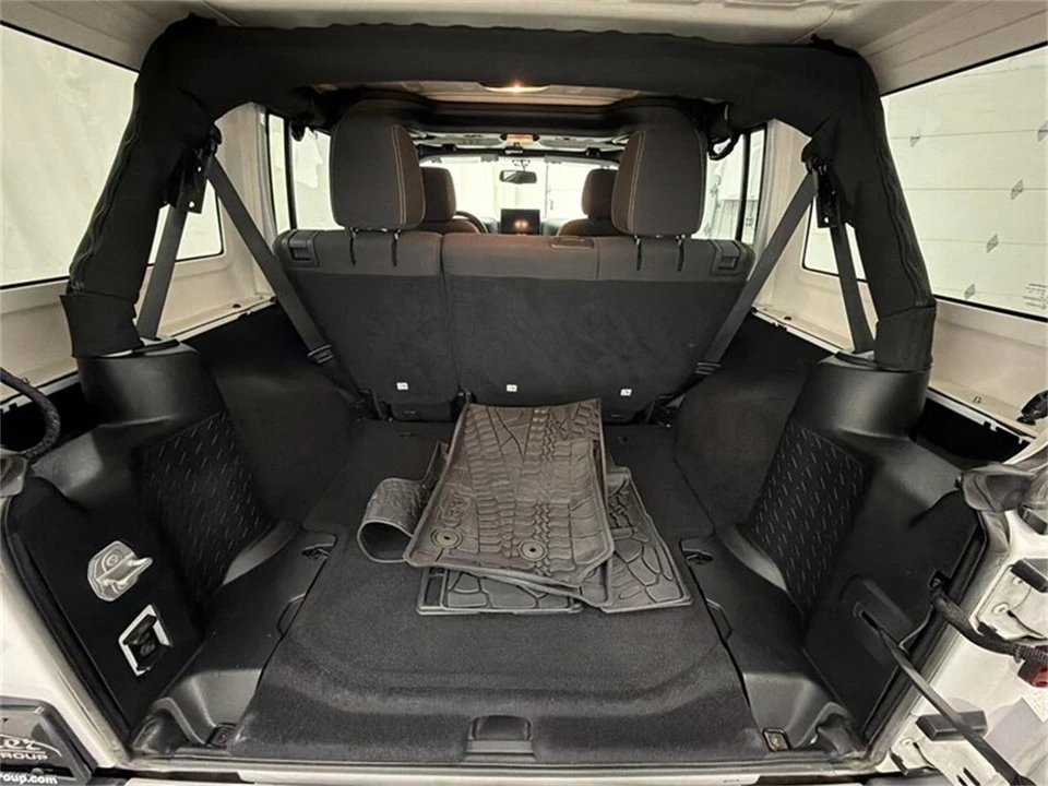 2018 Jeep JK Wrangler - Image 15 of 16