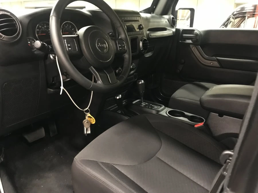 2018 Jeep Wrangler - Image 3 of 6