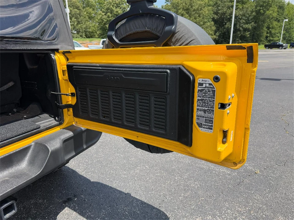 2018 Jeep JK Wrangler - Image 13 of 31