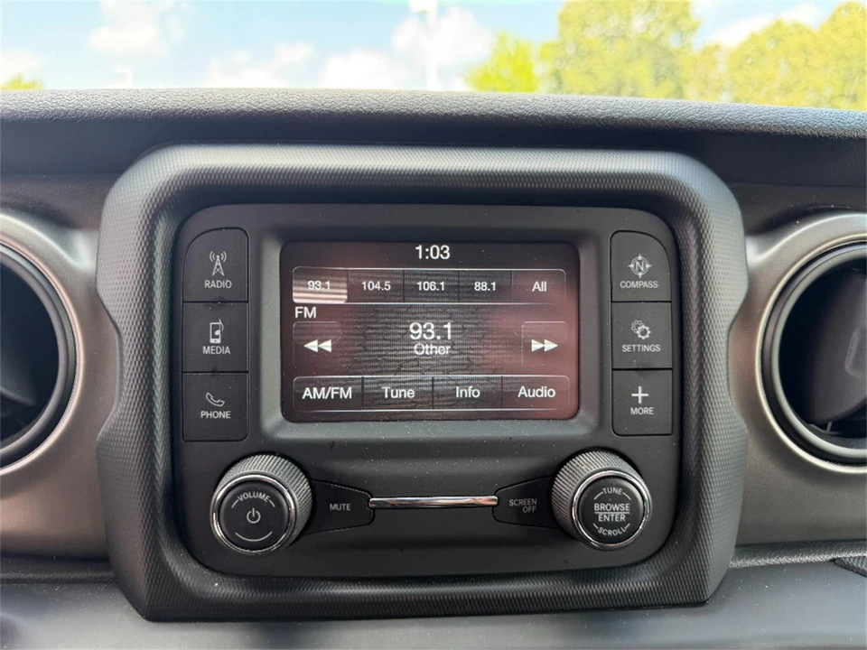 2018 Jeep JK Wrangler - Image 28 of 31