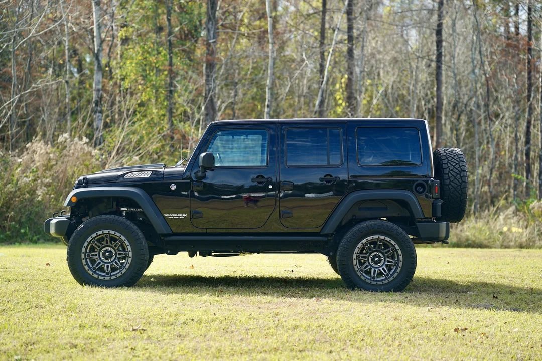2018 Jeep Wrangler - Image 12 of 21