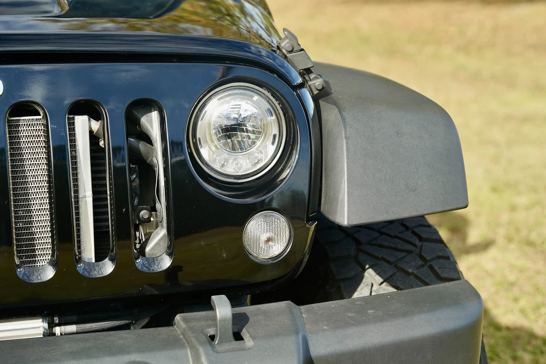 2018 Jeep Wrangler - Image 16 of 21