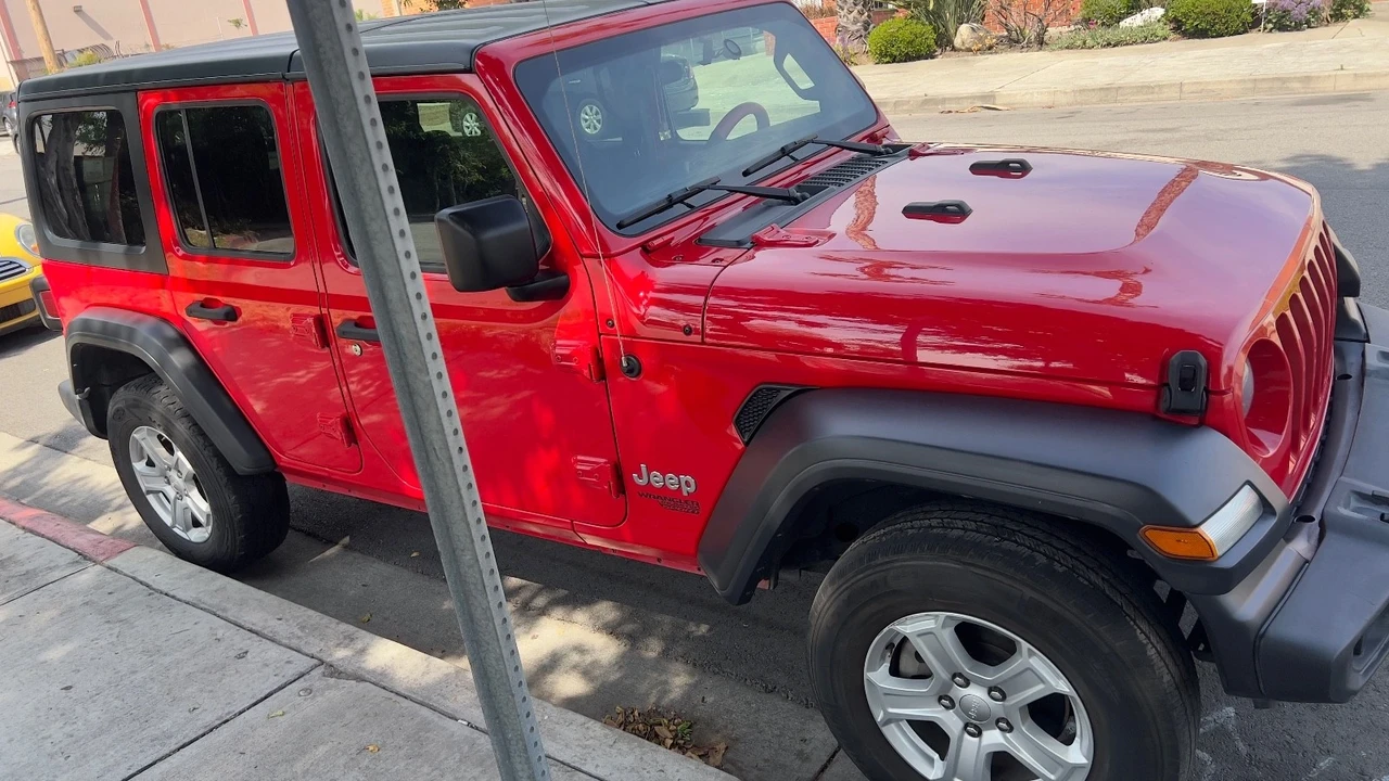 2018 Jeep Wrangler - Image 12 of 18