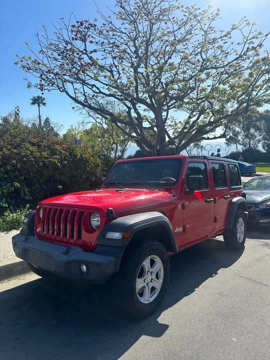 2018 Jeep Wrangler - Image 16 of 18