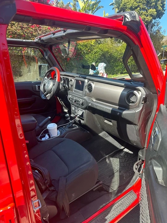 2018 Jeep Wrangler - Image 7 of 18