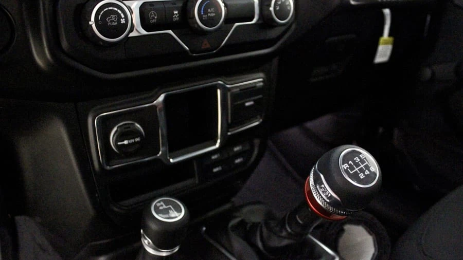 2018 Jeep Wrangler - Image 4 of 12