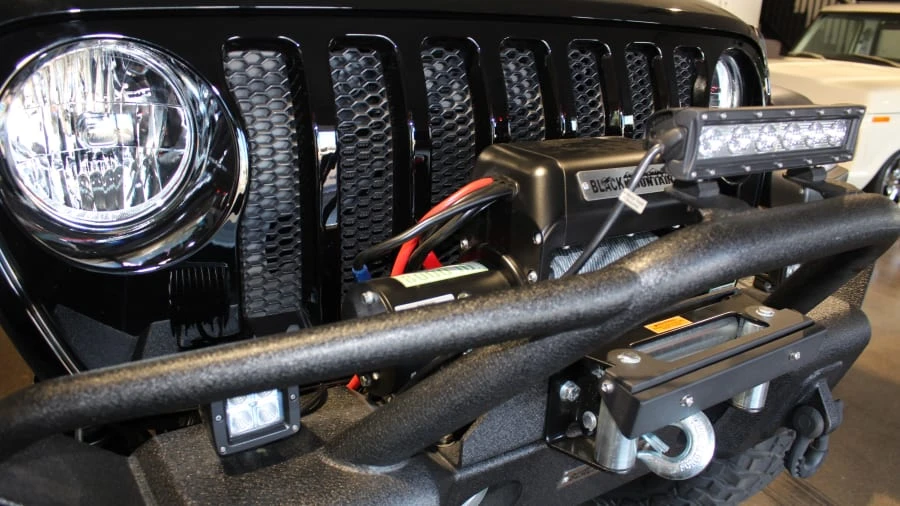 2018 Jeep Wrangler - Image 8 of 12