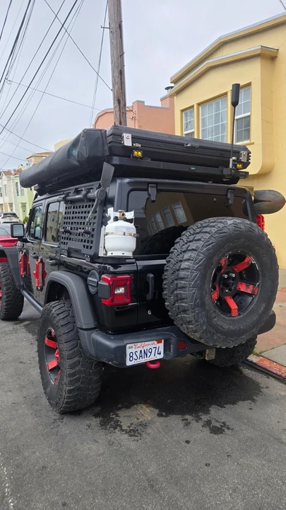 2018 Jeep JL Wrangler - Image 3 of 21