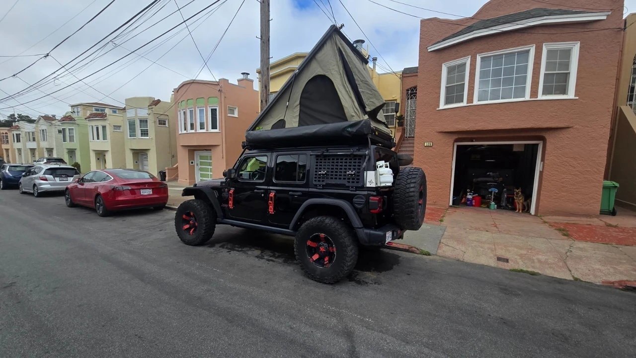 2018 Jeep JL Wrangler - Image 7 of 21