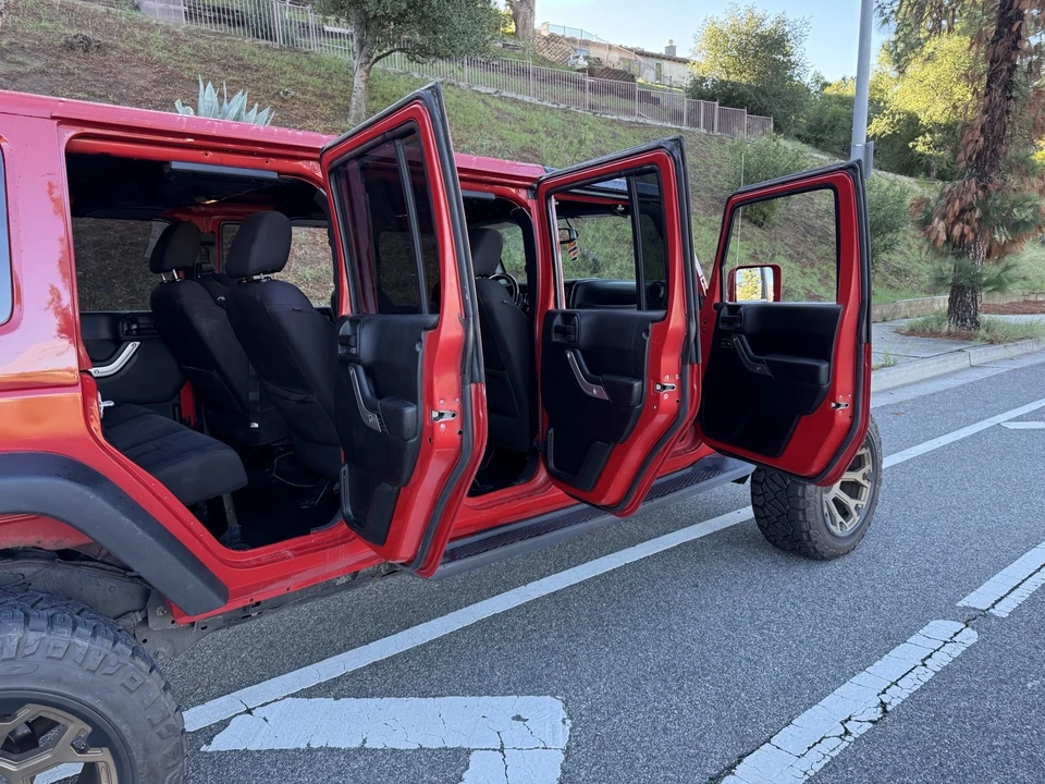 2018 Jeep Wrangler - Image 14 of 21