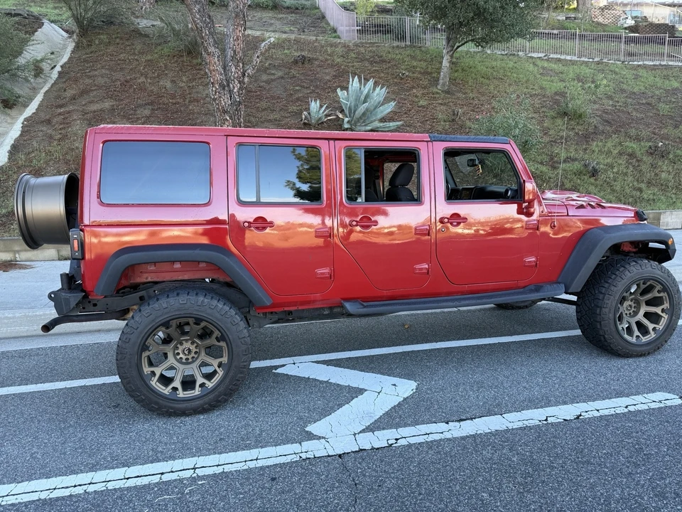 2018 Jeep Wrangler - Image 11 of 21