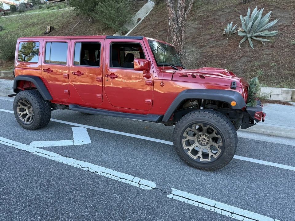 2018 Jeep Wrangler - Image 9 of 21