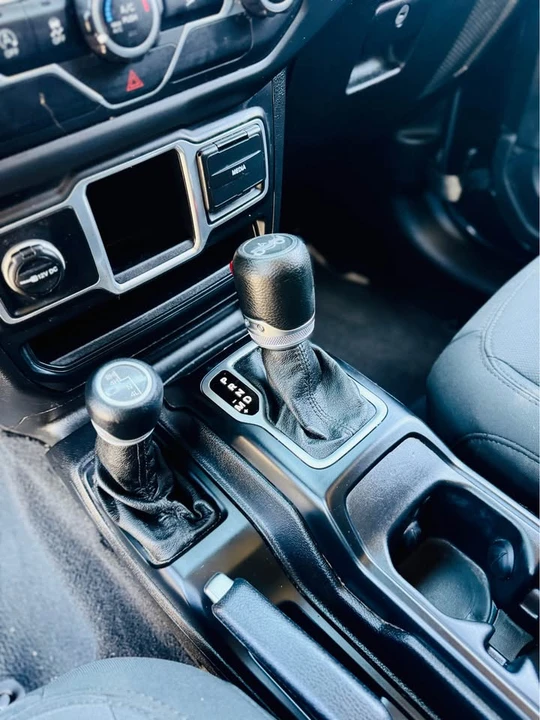 2018 Jeep JK Wrangler - Image 15 of 16