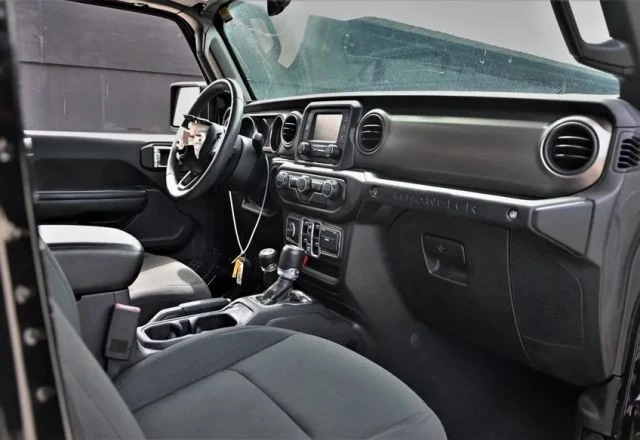 2018 Jeep JK Wrangler - Image 16 of 20
