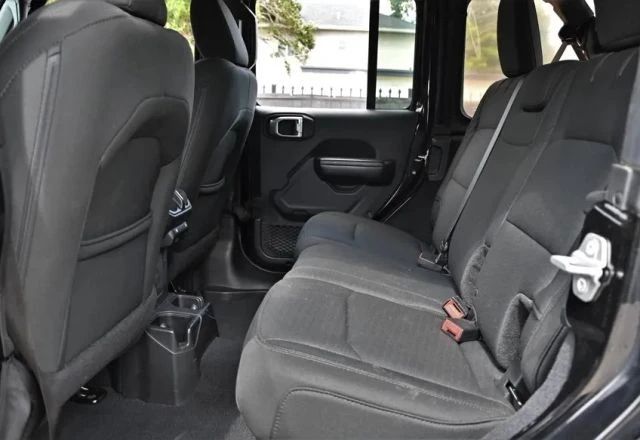 2018 Jeep JK Wrangler - Image 17 of 20