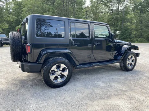 2018 Jeep Wrangler JK Sahara 4WD