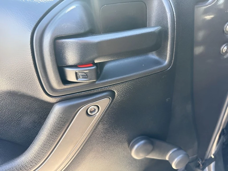 2018 Jeep - Image 25 of 25