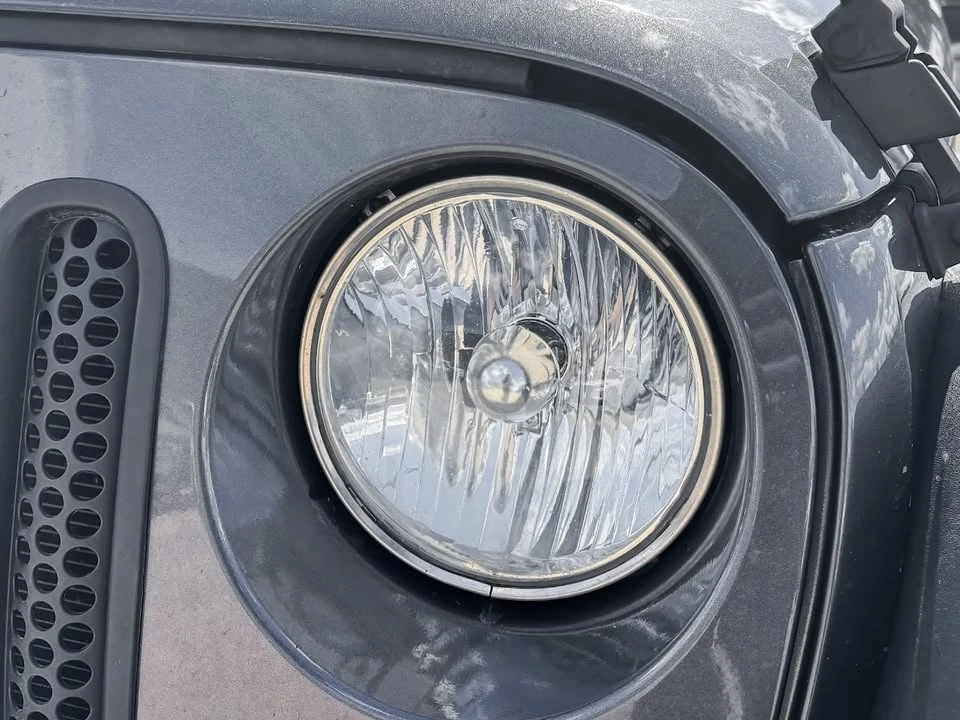 2018 Jeep JK Wrangler - Image 3 of 16