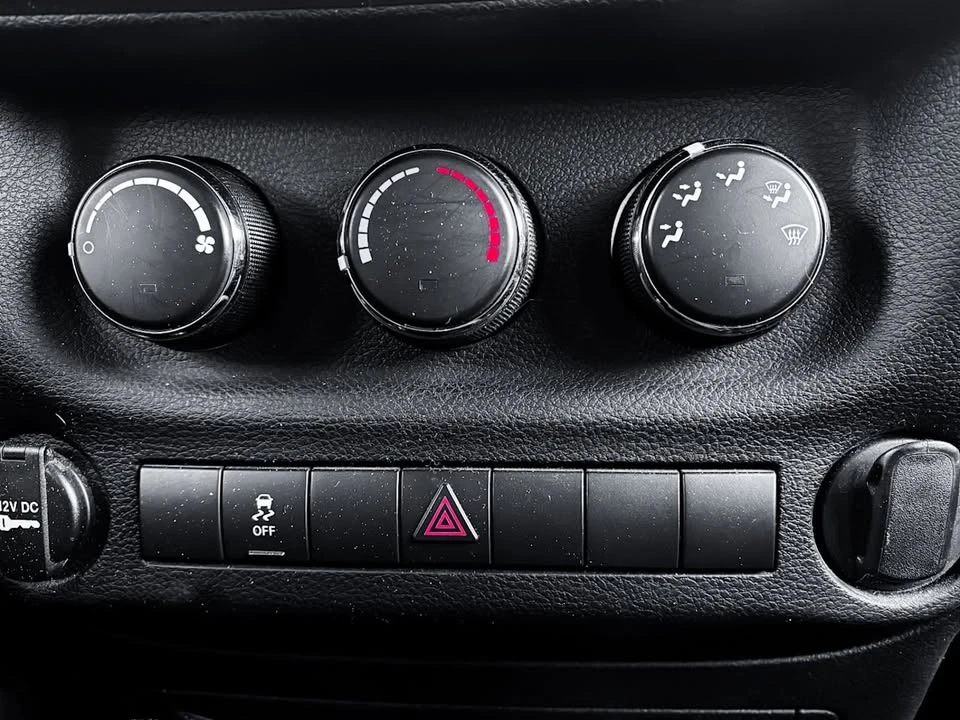 2018 Jeep JK Wrangler - Image 13 of 16