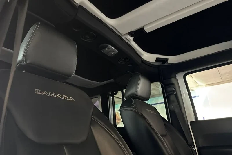 2018 Jeep JK Wrangler - Image 14 of 19
