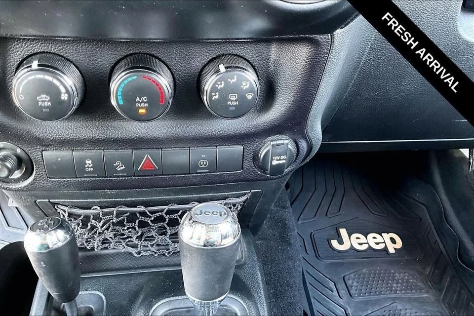 2018 Jeep JK Wrangler - Image 14 of 19