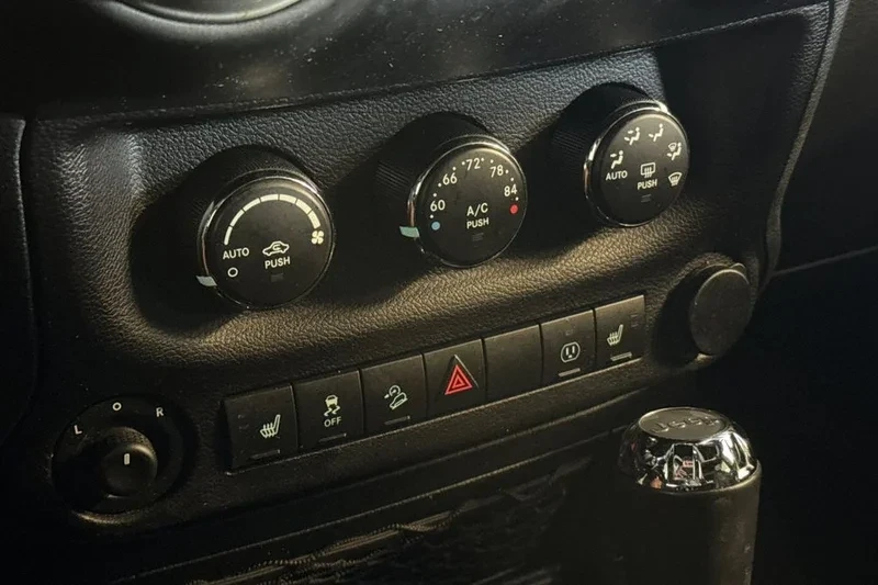 2018 Jeep JK Wrangler - Image 16 of 19