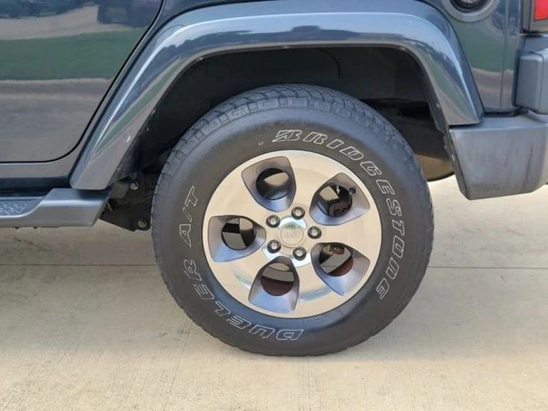 2018 Jeep JK Wrangler - Image 2 of 17