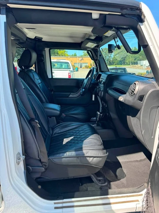 2018 Jeep JK Wrangler - Image 17 of 20